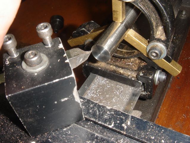 1-023.jpg (73032 bytes)